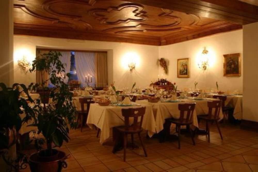 Hotel Aquila Cortina dʼAmpezzo Esterno foto