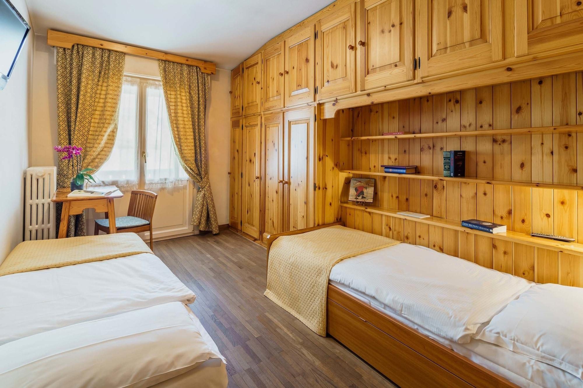 Hotel Aquila Cortina dʼAmpezzo Esterno foto