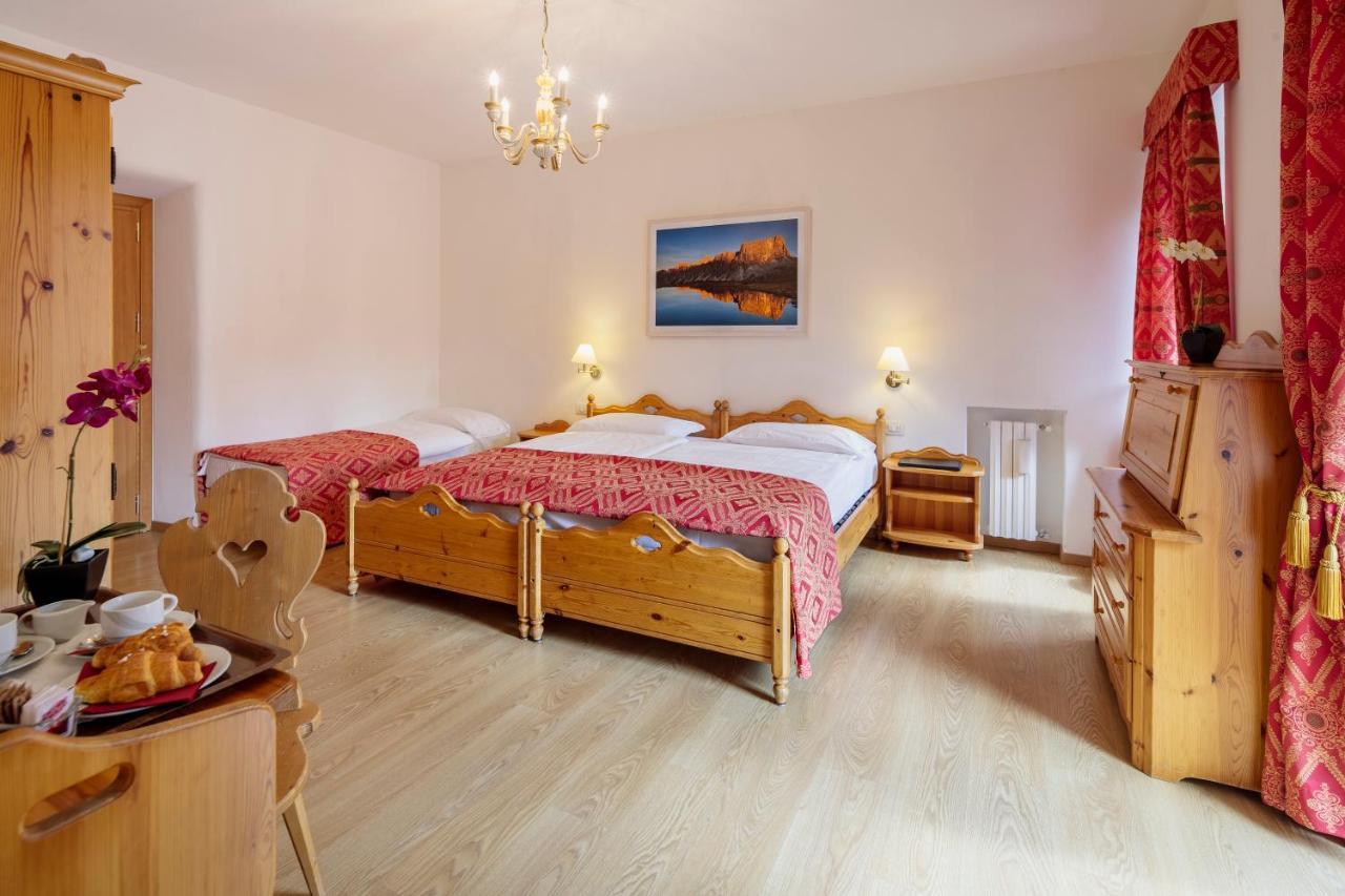 Hotel Aquila Cortina dʼAmpezzo Esterno foto