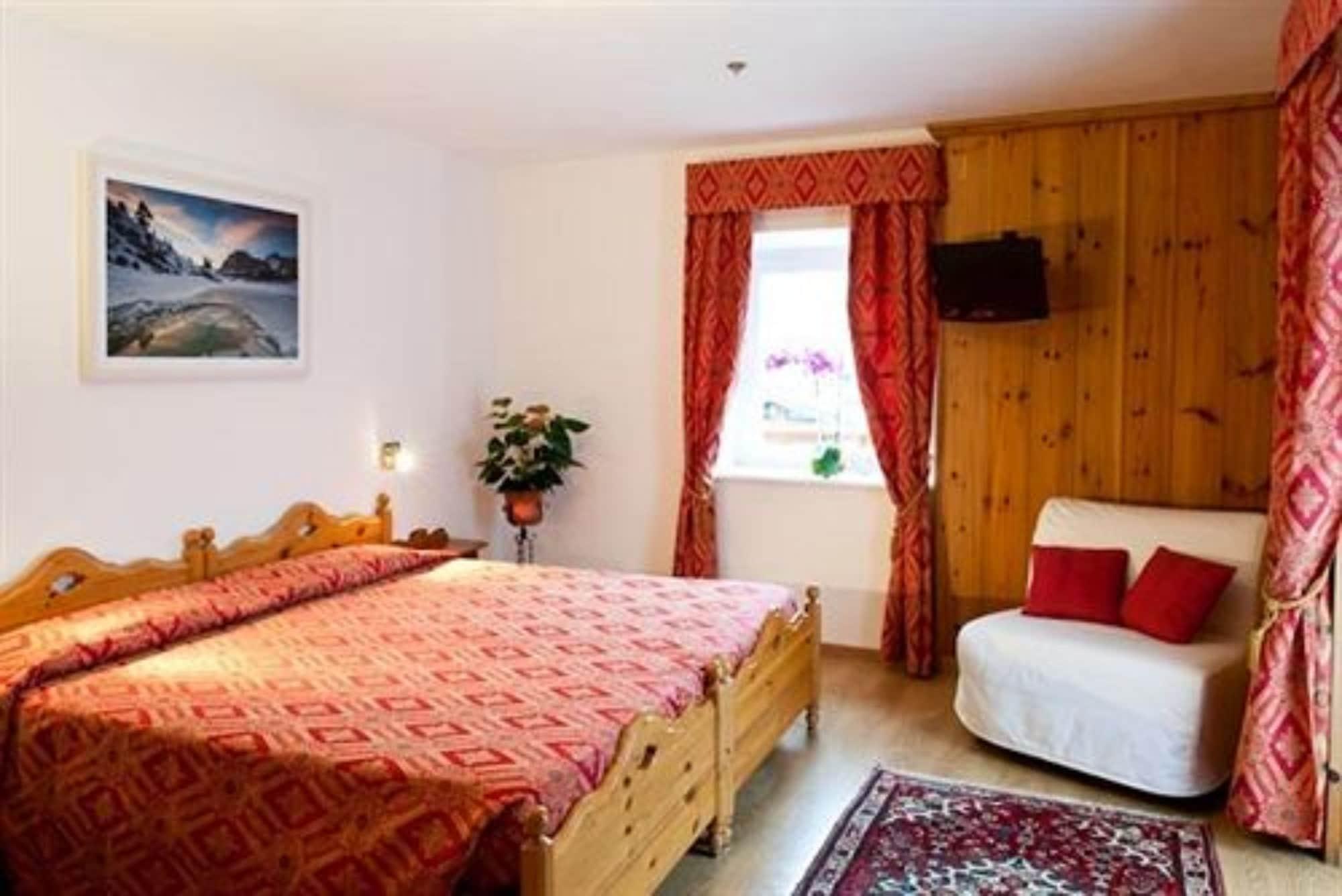 Hotel Aquila Cortina dʼAmpezzo Esterno foto