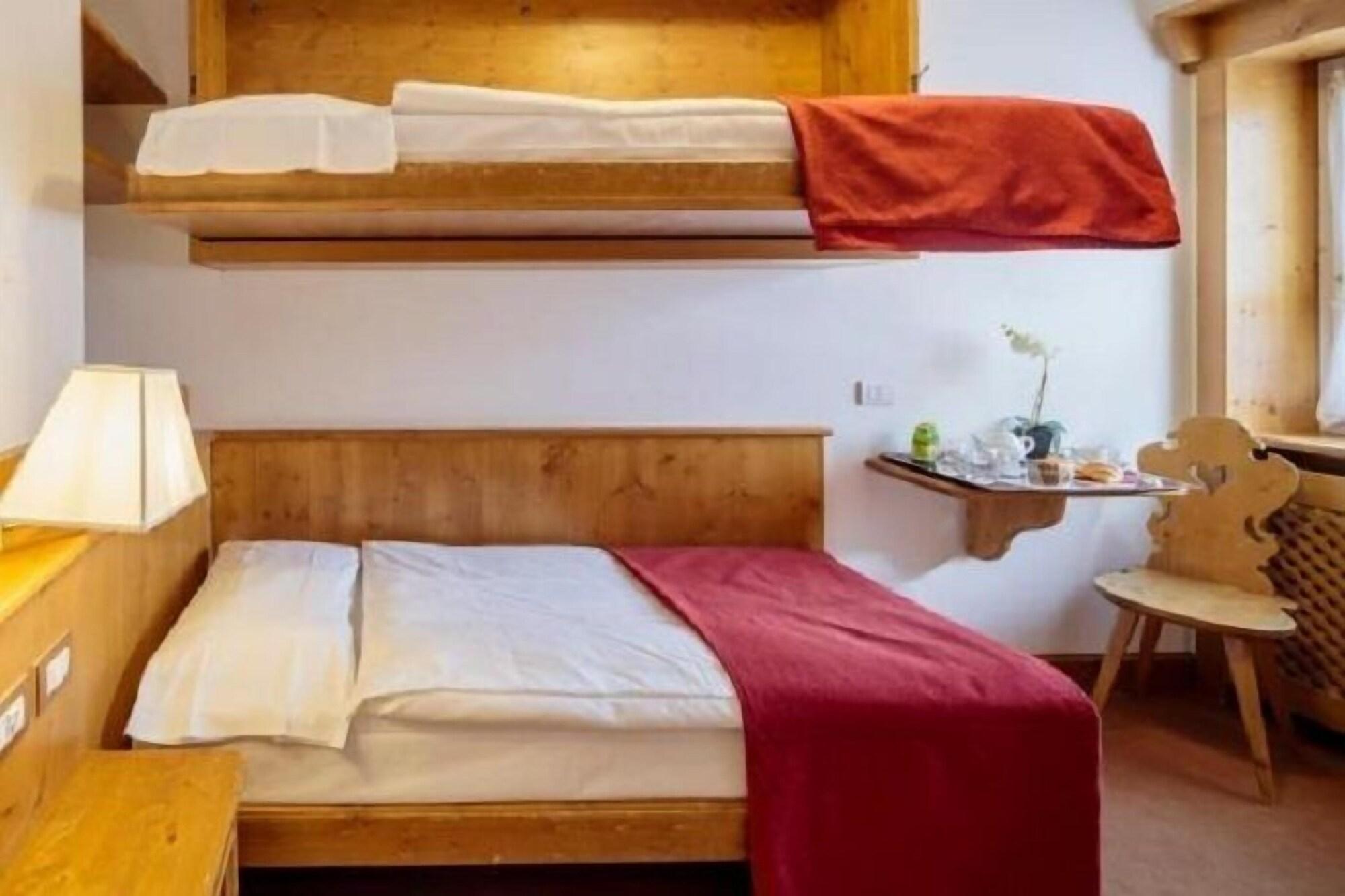 Hotel Aquila Cortina dʼAmpezzo Esterno foto