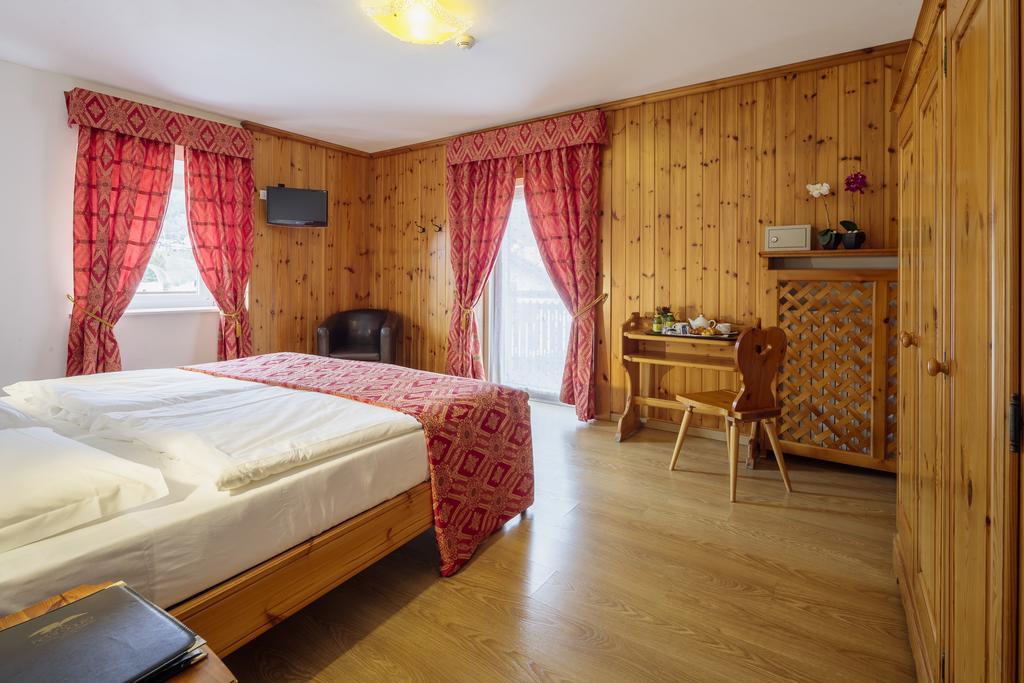 Hotel Aquila Cortina dʼAmpezzo Esterno foto