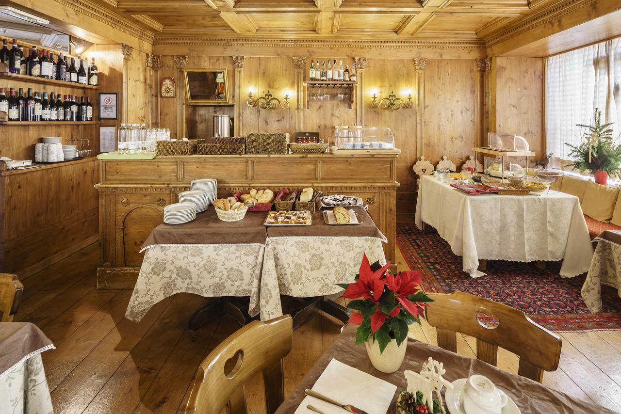 Hotel Aquila Cortina dʼAmpezzo Esterno foto