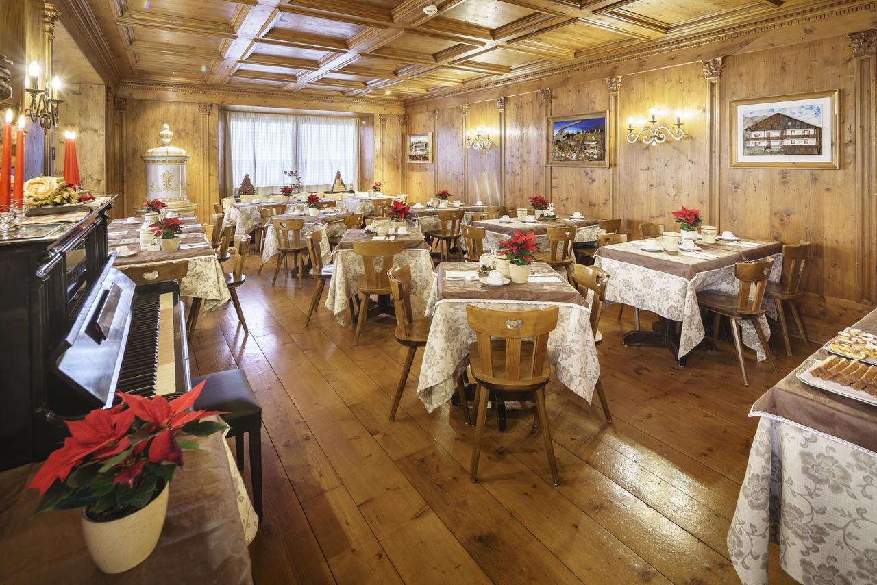 Hotel Aquila Cortina dʼAmpezzo Esterno foto