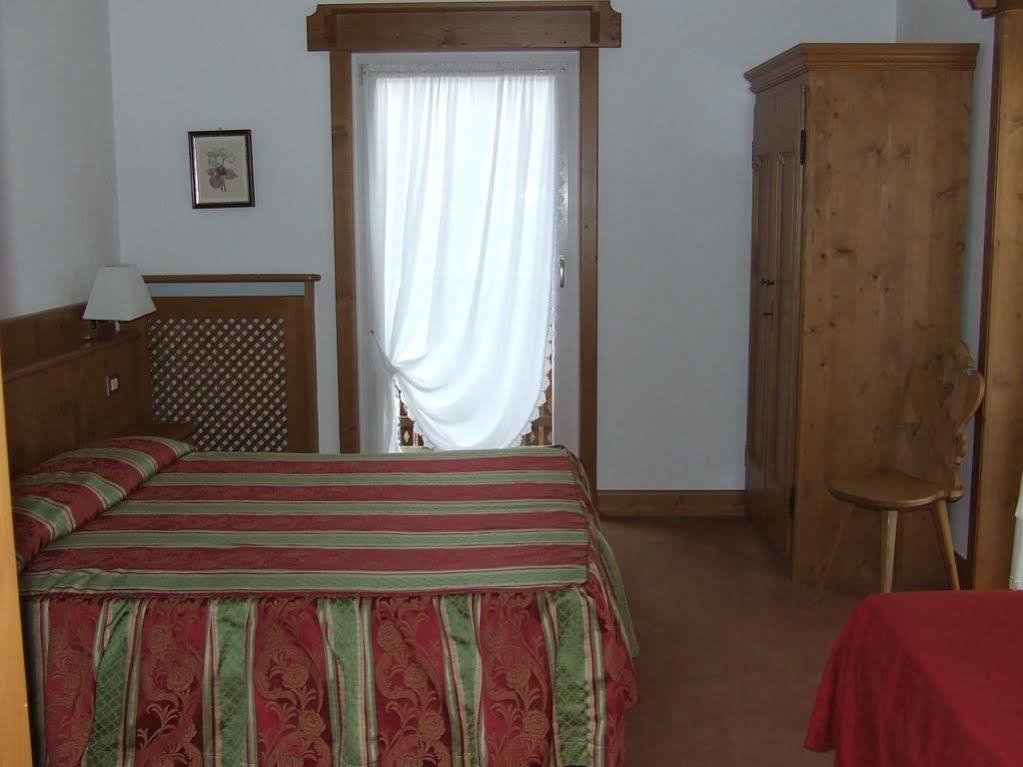 Hotel Aquila Cortina dʼAmpezzo Esterno foto